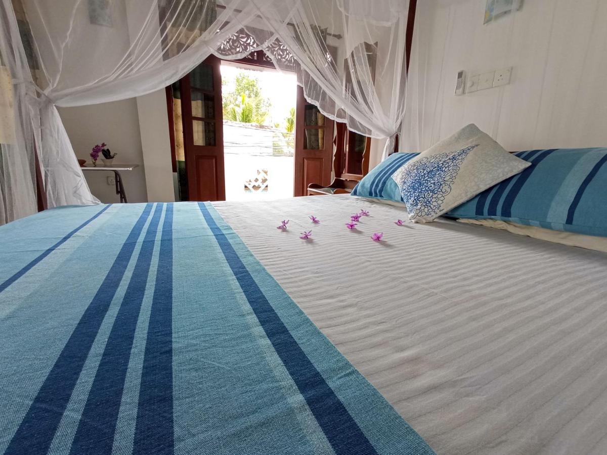 Bluebell Guest House Unawatuna Exterior foto