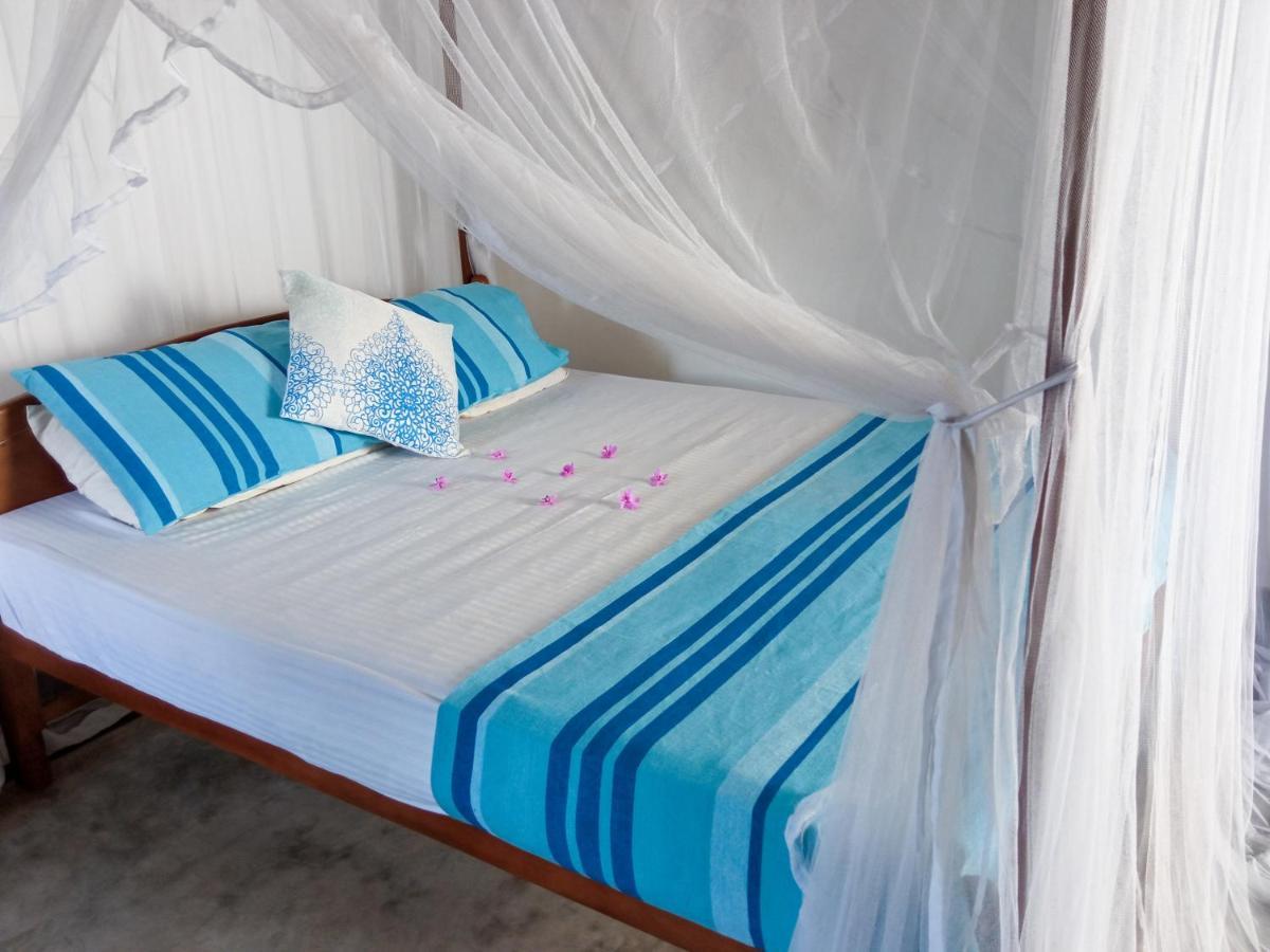 Bluebell Guest House Unawatuna Exterior foto